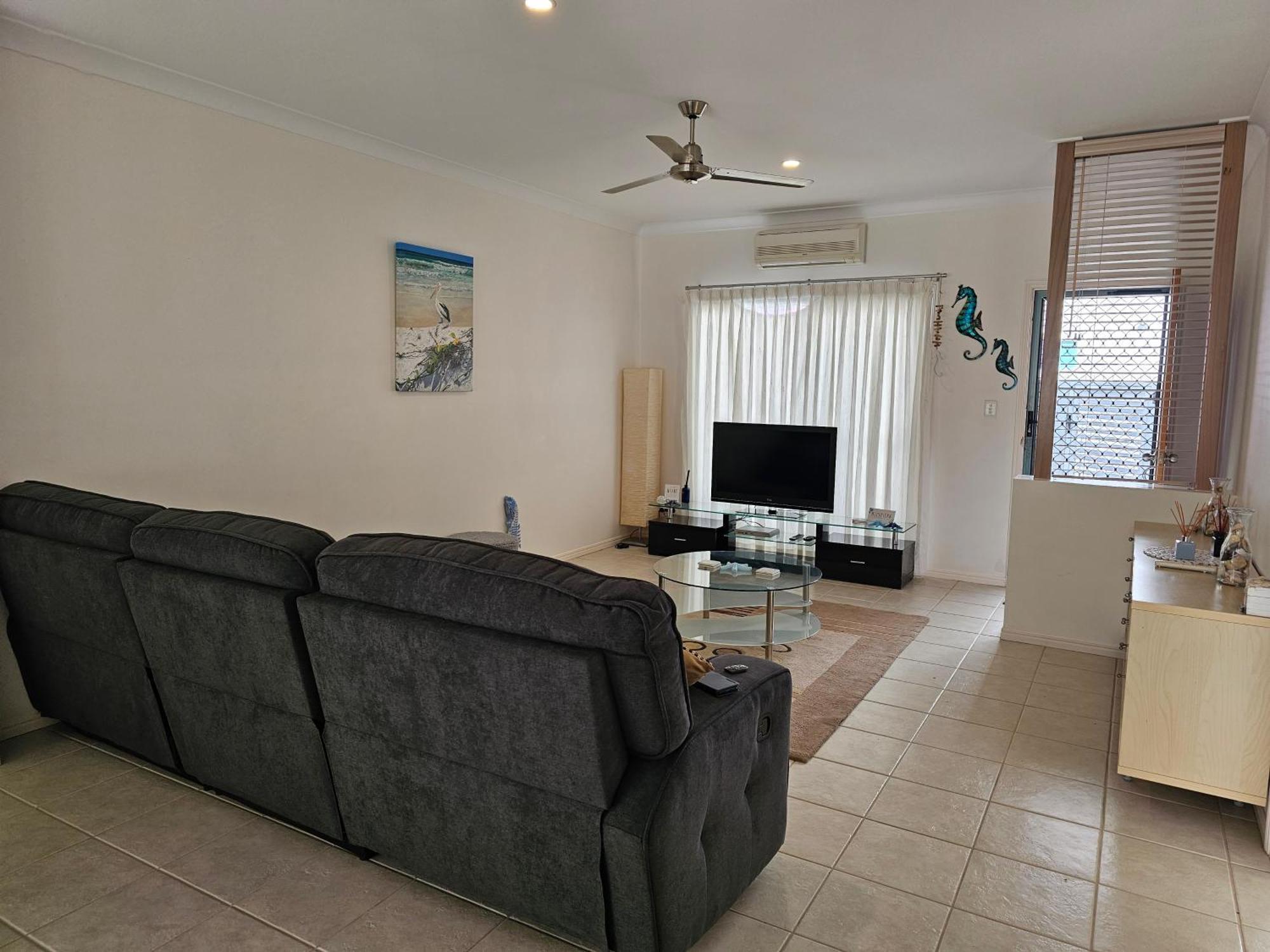 Koola Beach Apartments Bargara Bagian luar foto