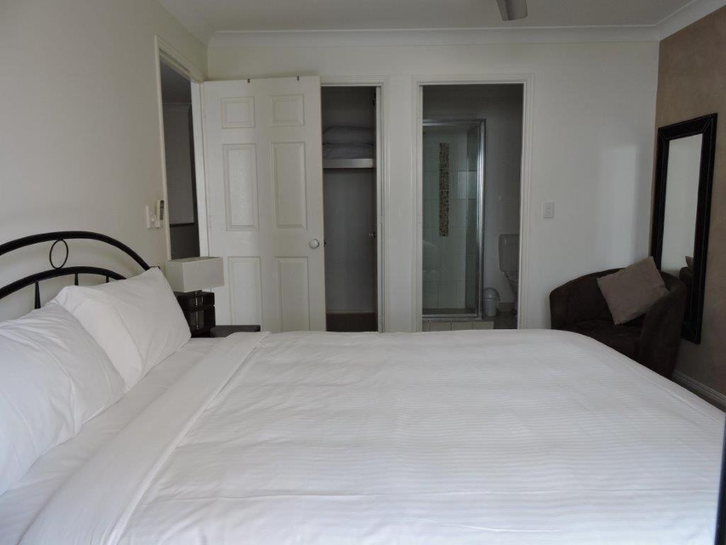 Koola Beach Apartments Bargara Bagian luar foto