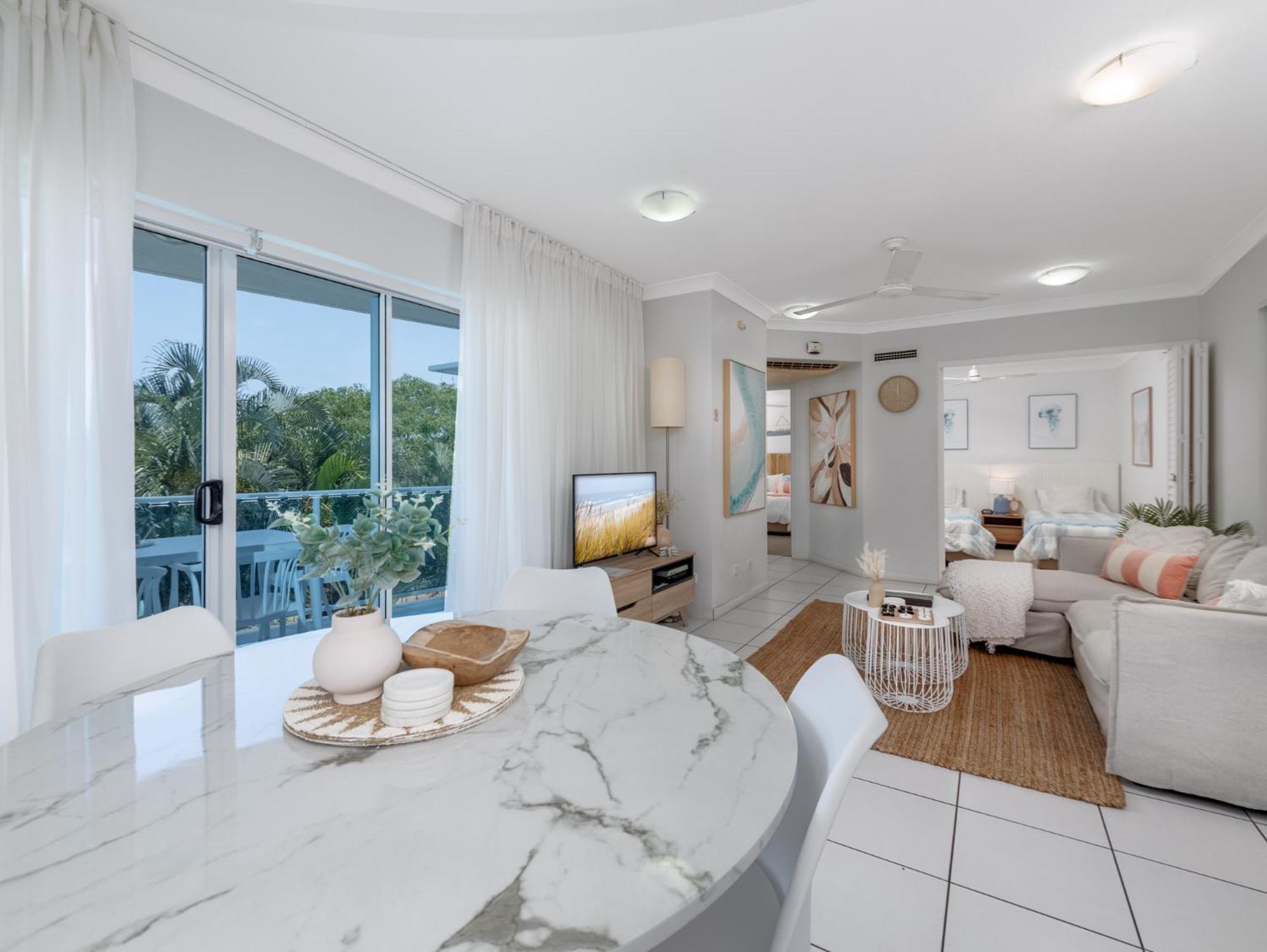 Koola Beach Apartments Bargara Bagian luar foto