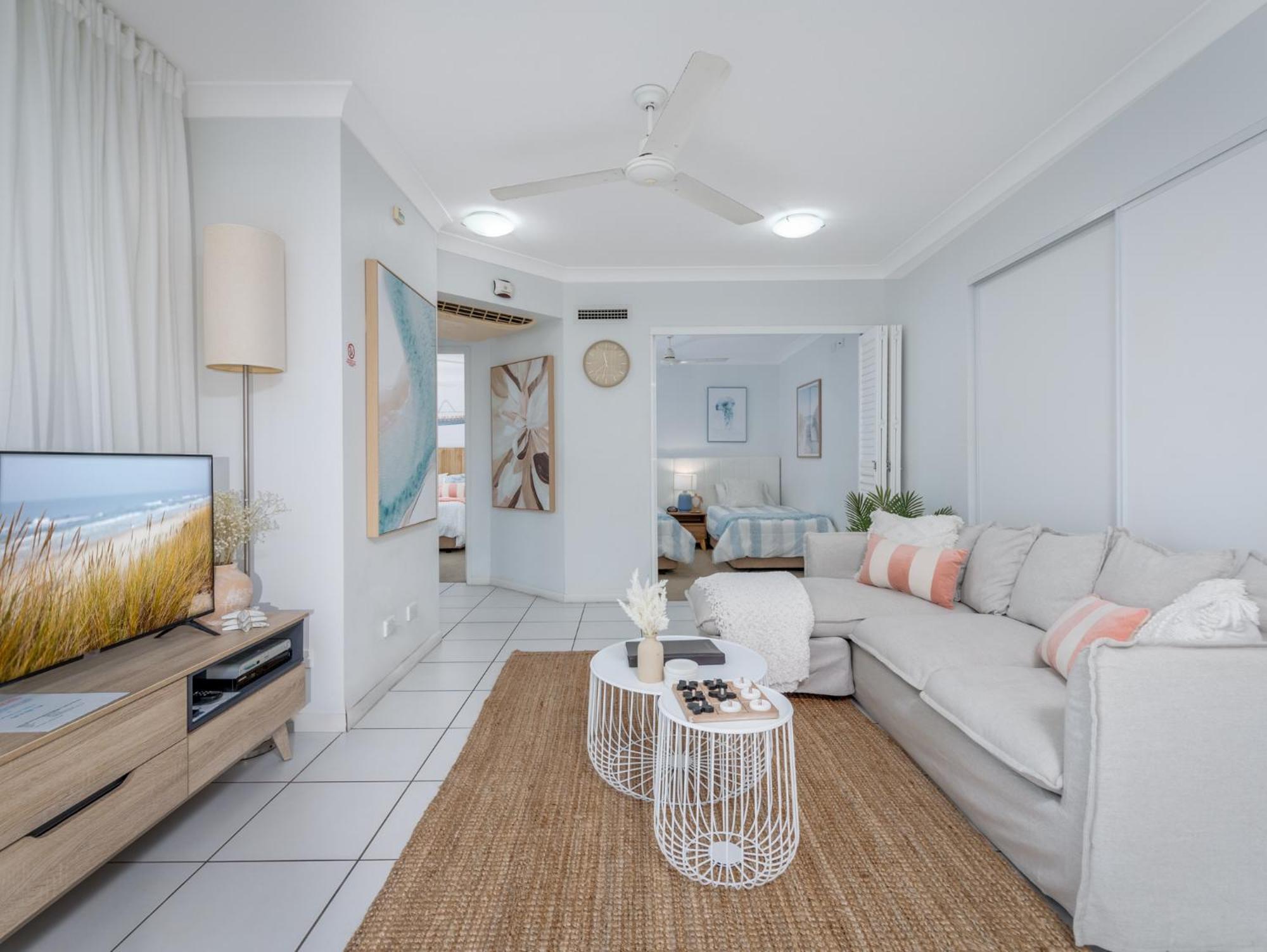 Koola Beach Apartments Bargara Bagian luar foto