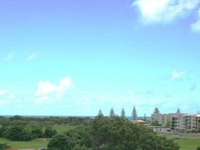 Koola Beach Apartments Bargara Bagian luar foto