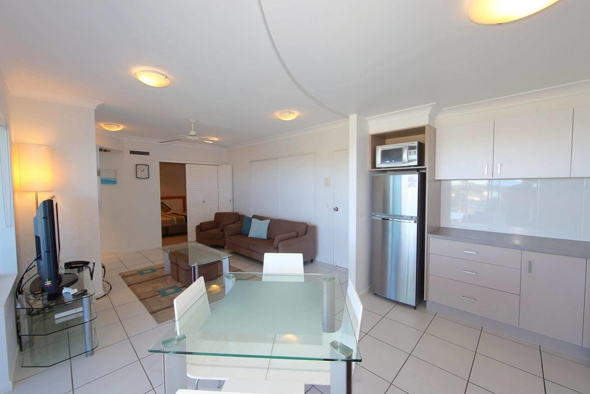 Koola Beach Apartments Bargara Bagian luar foto