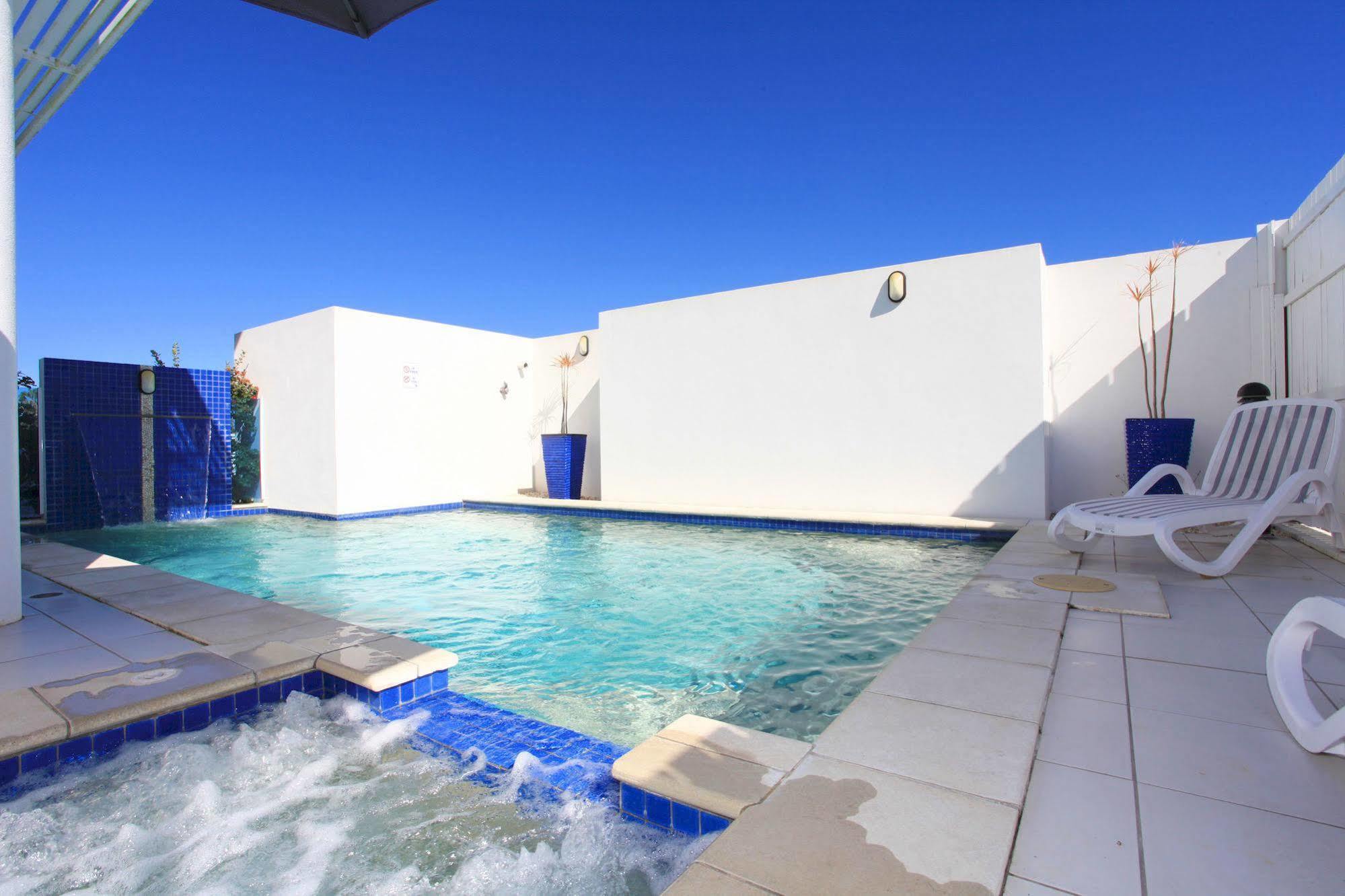 Koola Beach Apartments Bargara Bagian luar foto