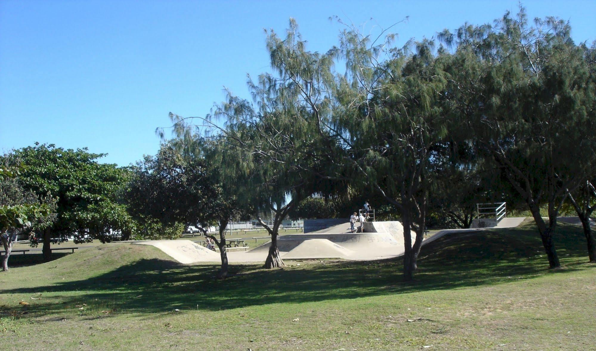 Koola Beach Apartments Bargara Bagian luar foto